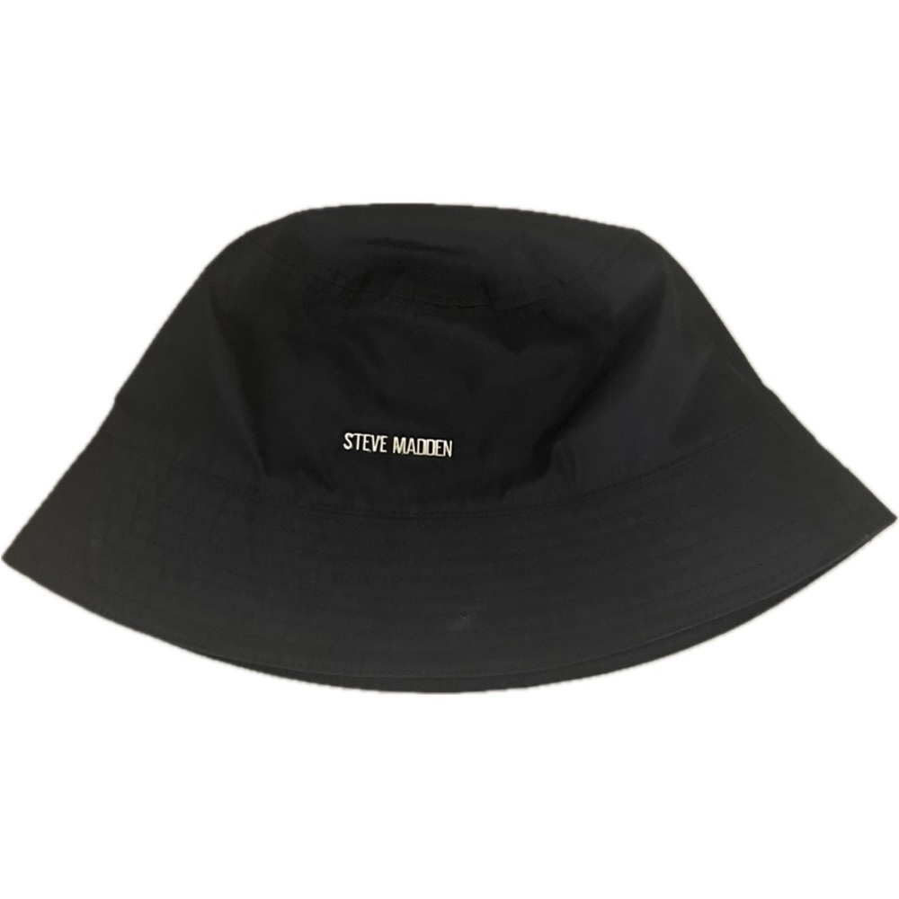 STEVE MADDEN Black Satin Bucket Hat
